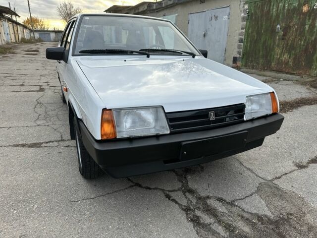 Белый ВАЗ 2109, объемом двигателя 0 л и пробегом 24 тыс. км за 2950 $, фото 5 на Automoto.ua