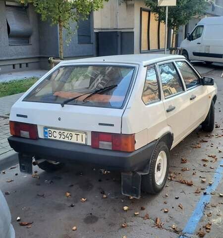 Белый ВАЗ 2109, объемом двигателя 1.5 л и пробегом 210 тыс. км за 1500 $, фото 1 на Automoto.ua