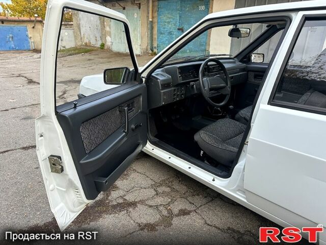 Белый ВАЗ 2109, объемом двигателя 1.5 л и пробегом 24 тыс. км за 2950 $, фото 8 на Automoto.ua