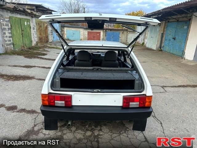 Белый ВАЗ 2109, объемом двигателя 1.5 л и пробегом 24 тыс. км за 2950 $, фото 12 на Automoto.ua