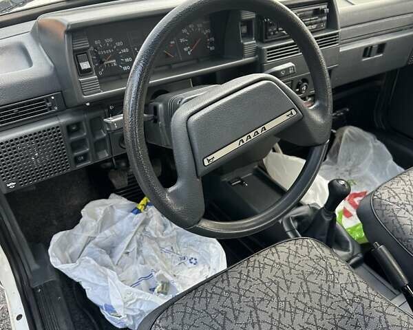 Білий ВАЗ 2109, об'ємом двигуна 1.5 л та пробігом 25 тис. км за 3999 $, фото 13 на Automoto.ua