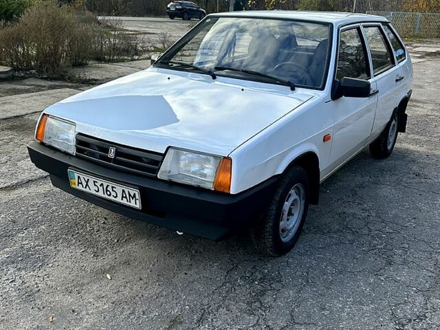 Белый ВАЗ 2109, объемом двигателя 1.5 л и пробегом 25 тыс. км за 3700 $, фото 1 на Automoto.ua
