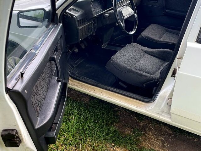 Білий ВАЗ 2109, об'ємом двигуна 1.5 л та пробігом 180 тис. км за 820 $, фото 2 на Automoto.ua