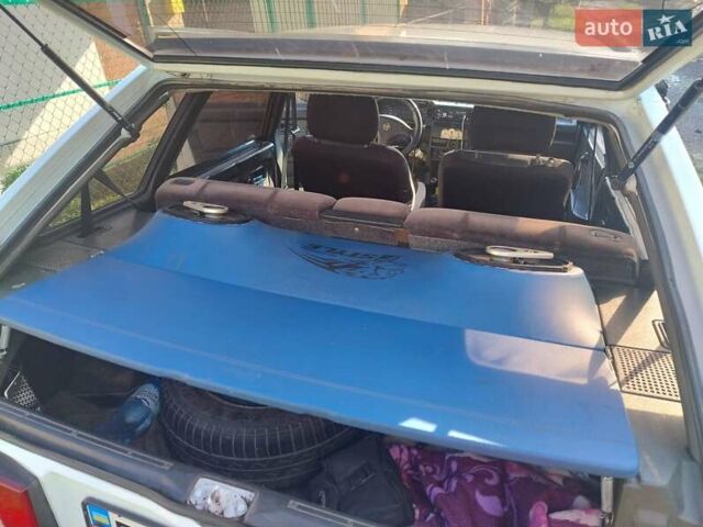 Білий ВАЗ 2109, об'ємом двигуна 1.5 л та пробігом 300 тис. км за 1750 $, фото 8 на Automoto.ua