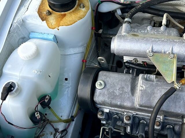 Белый ВАЗ 2109, объемом двигателя 1.5 л и пробегом 25 тыс. км за 3700 $, фото 5 на Automoto.ua