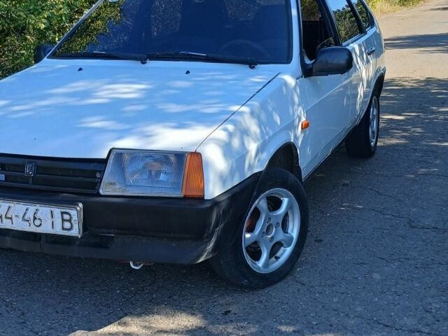 Белый ВАЗ 2109, объемом двигателя 0 л и пробегом 62 тыс. км за 1500 $, фото 1 на Automoto.ua
