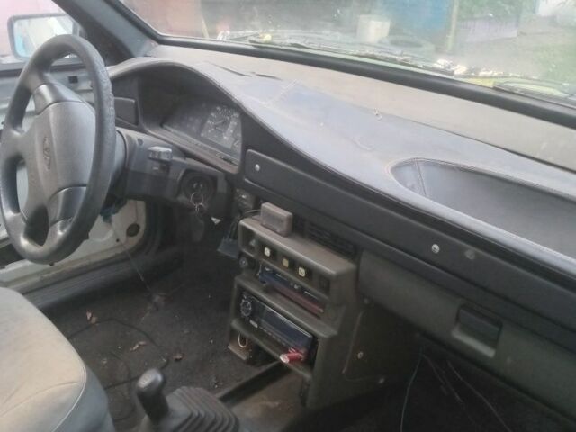 ВАЗ 2109 1992 в Новомосковске на Automoto.ua Белый ВАЗ 2109, объемом двигателя 0 л и пробегом 55 тыс. км за 96 $, фото 4 на Automoto.ua