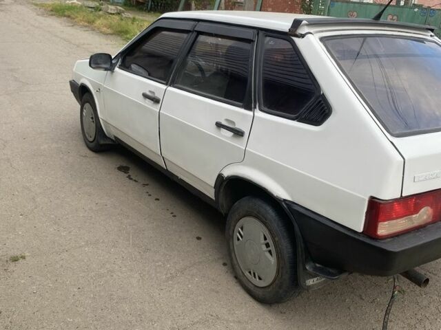 Белый ВАЗ 2109, объемом двигателя 1.3 л и пробегом 200 тыс. км за 700 $, фото 1 на Automoto.ua