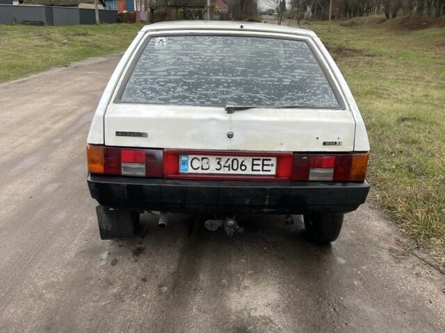 Белый ВАЗ 2109, объемом двигателя 1.3 л и пробегом 25 тыс. км за 476 $, фото 3 на Automoto.ua