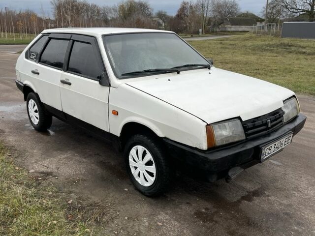 Белый ВАЗ 2109, объемом двигателя 1.3 л и пробегом 25 тыс. км за 476 $, фото 5 на Automoto.ua