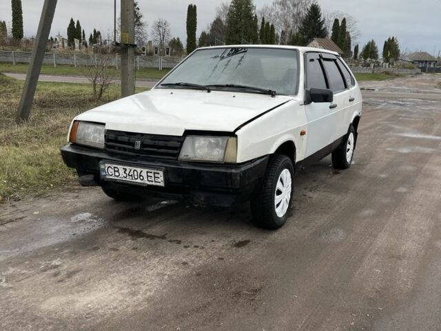 Белый ВАЗ 2109, объемом двигателя 1.3 л и пробегом 25 тыс. км за 476 $, фото 6 на Automoto.ua