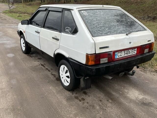 Белый ВАЗ 2109, объемом двигателя 1.3 л и пробегом 25 тыс. км за 476 $, фото 2 на Automoto.ua
