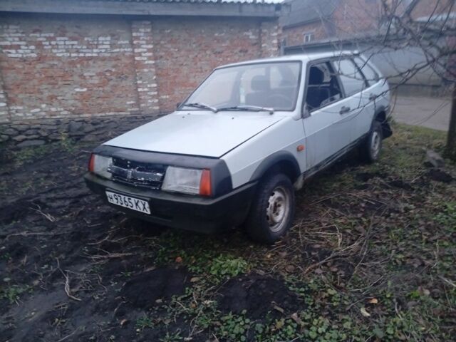 Белый ВАЗ 2109, объемом двигателя 1.5 л и пробегом 65 тыс. км за 450 $, фото 5 на Automoto.ua