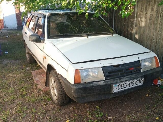 Білий ВАЗ 2109, об'ємом двигуна 1.3 л та пробігом 200 тис. км за 716 $, фото 7 на Automoto.ua