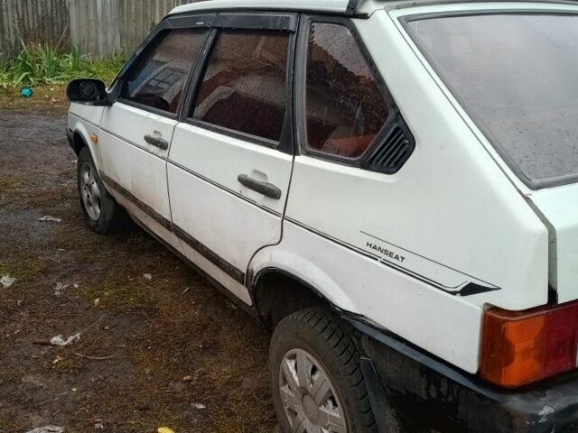 Білий ВАЗ 2109, об'ємом двигуна 1.3 л та пробігом 200 тис. км за 716 $, фото 1 на Automoto.ua