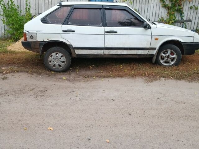 Білий ВАЗ 2109, об'ємом двигуна 1.3 л та пробігом 200 тис. км за 716 $, фото 6 на Automoto.ua