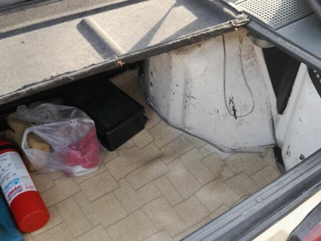 Белый ВАЗ 2109, объемом двигателя 0 л и пробегом 77 тыс. км за 1000 $, фото 2 на Automoto.ua