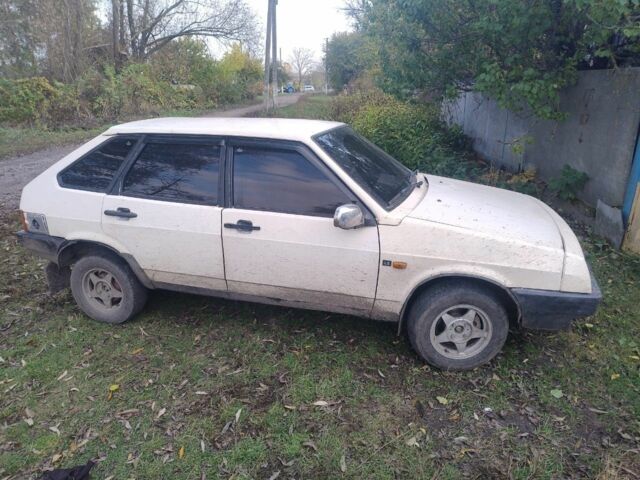 Білий ВАЗ 2109, об'ємом двигуна 1.1 л та пробігом 130 тис. км за 700 $, фото 6 на Automoto.ua