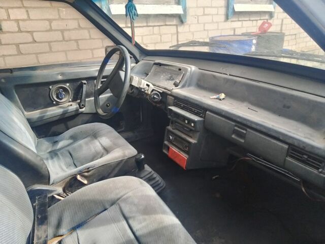 Белый ВАЗ 2109, объемом двигателя 1.5 л и пробегом 200 тыс. км за 672 $, фото 3 на Automoto.ua