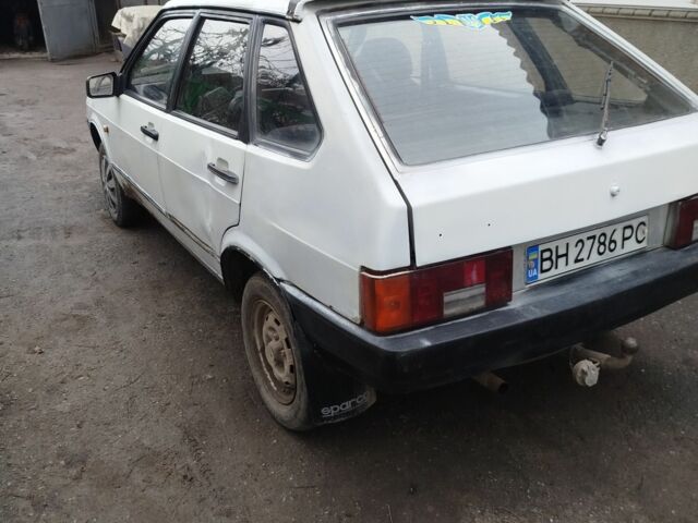 Белый ВАЗ 2109, объемом двигателя 1.3 л и пробегом 234 тыс. км за 650 $, фото 2 на Automoto.ua