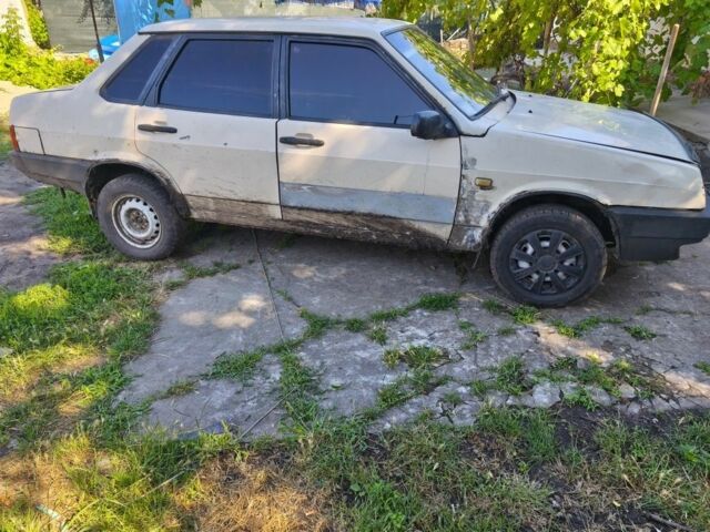 Белый ВАЗ 2109, объемом двигателя 1 л и пробегом 39 тыс. км за 721 $, фото 4 на Automoto.ua