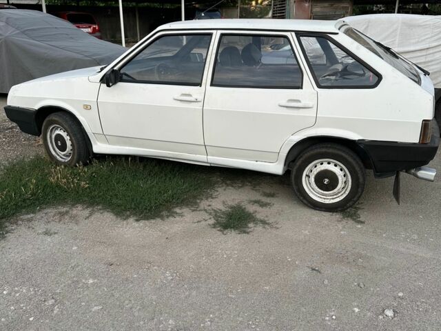 Белый ВАЗ 2109, объемом двигателя 1.1 л и пробегом 190 тыс. км за 961 $, фото 1 на Automoto.ua