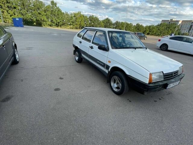 Білий ВАЗ 2109, об'ємом двигуна 1.5 л та пробігом 250 тис. км за 1300 $, фото 6 на Automoto.ua