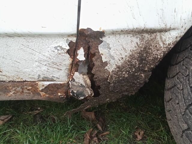 Белый ВАЗ 2109, объемом двигателя 1.5 л и пробегом 200 тыс. км за 639 $, фото 5 на Automoto.ua