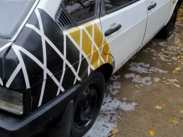 Білий ВАЗ 2109, об'ємом двигуна 0 л та пробігом 120 тис. км за 1306 $, фото 1 на Automoto.ua