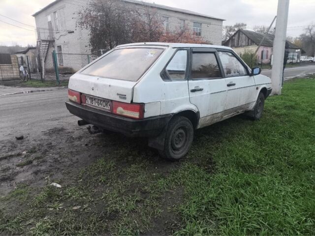 Белый ВАЗ 2109, объемом двигателя 1.5 л и пробегом 357 тыс. км за 700 $, фото 4 на Automoto.ua