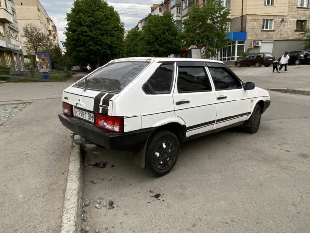 Білий ВАЗ 2109, об'ємом двигуна 1.3 л та пробігом 3 тис. км за 30000 $, фото 3 на Automoto.ua