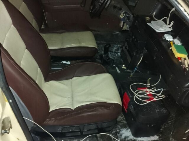 Білий ВАЗ 2109, об'ємом двигуна 2 л та пробігом 222 тис. км за 347 $, фото 3 на Automoto.ua