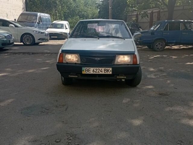 Білий ВАЗ 2109, об'ємом двигуна 2 л та пробігом 111 тис. км за 800 $, фото 4 на Automoto.ua