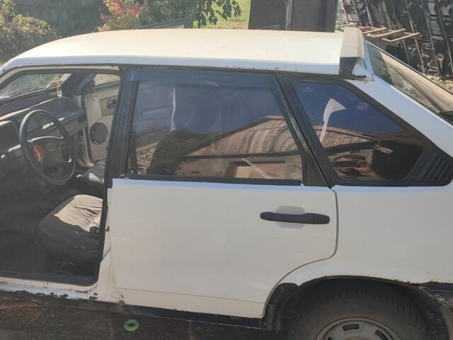 Белый ВАЗ 2109, объемом двигателя 1.3 л и пробегом 96 тыс. км за 532 $, фото 3 на Automoto.ua