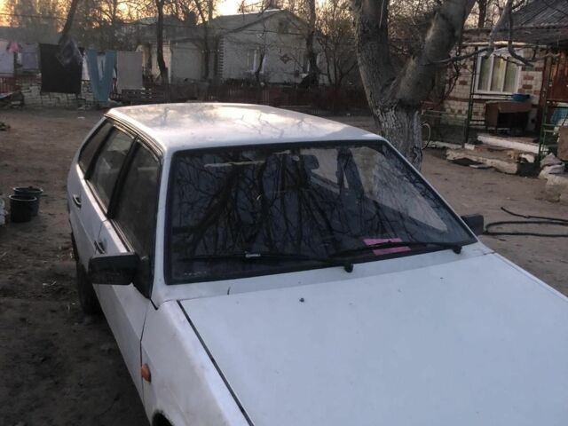 Белый ВАЗ 2109, объемом двигателя 1.5 л и пробегом 273 тыс. км за 680 $, фото 2 на Automoto.ua