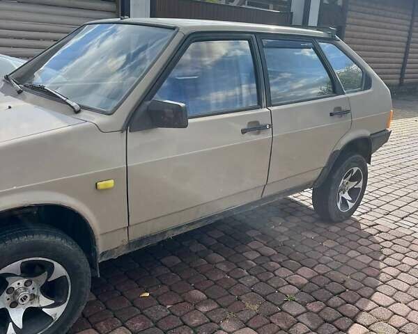 ВАЗ 2109 1985 в Черновцах на Automoto.ua Бежевый ВАЗ 2109, объемом двигателя 1.3 л и пробегом 250 тыс. км за 950 $, фото 10 на Automoto.ua