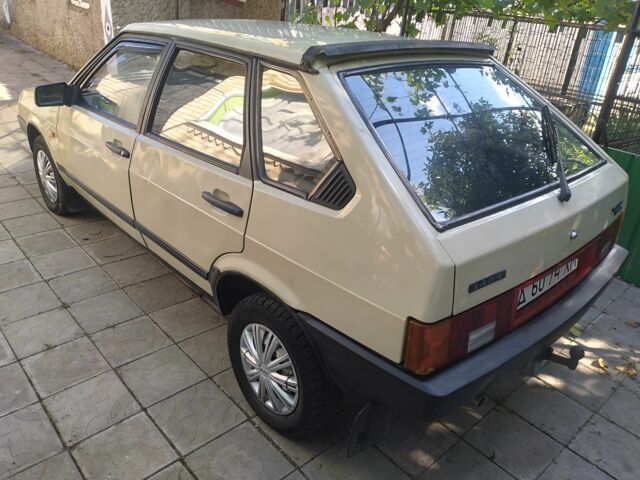 Бежевий ВАЗ 2109, об'ємом двигуна 1.3 л та пробігом 100 тис. км за 1000 $, фото 2 на Automoto.ua