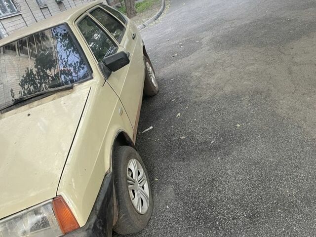 Бежевый ВАЗ 2109, объемом двигателя 1.5 л и пробегом 100 тыс. км за 954 $, фото 2 на Automoto.ua