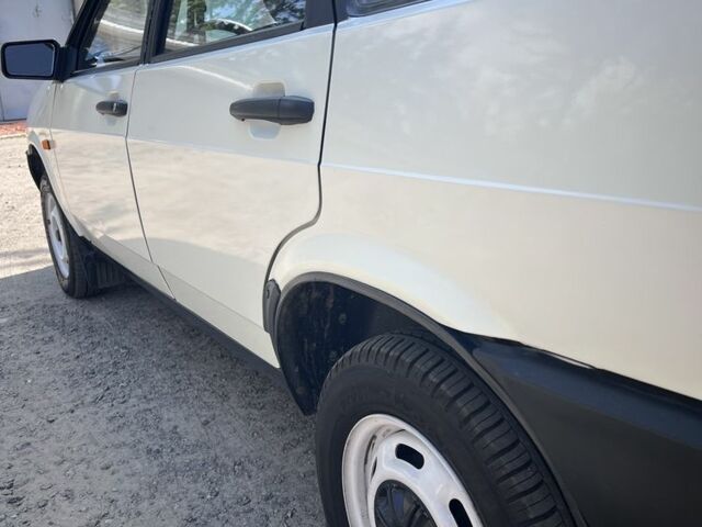 Бежевий ВАЗ 2109, об'ємом двигуна 1.3 л та пробігом 42 тис. км за 2000 $, фото 5 на Automoto.ua