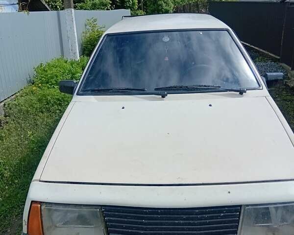 Бежевый ВАЗ 2109, объемом двигателя 1.3 л и пробегом 859 тыс. км за 900 $, фото 1 на Automoto.ua