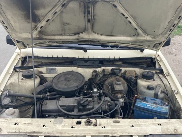 Бежевый ВАЗ 2109, объемом двигателя 1.3 л и пробегом 999 тыс. км за 1100 $, фото 13 на Automoto.ua