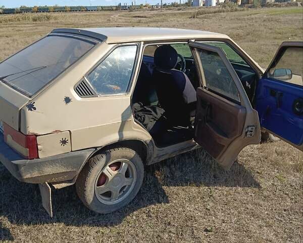 Бежевый ВАЗ 2109, объемом двигателя 0 л и пробегом 150 тыс. км за 1350 $, фото 3 на Automoto.ua