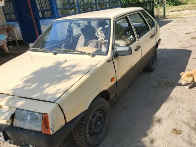 Бежевый ВАЗ 2109, объемом двигателя 1.6 л и пробегом 929 тыс. км за 500 $, фото 2 на Automoto.ua