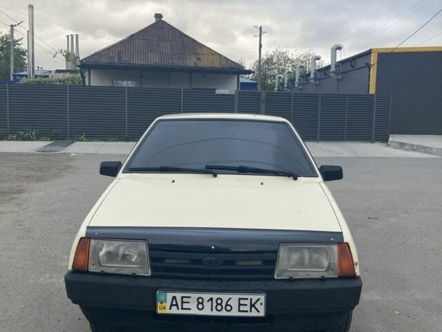 Бежевый ВАЗ 2109, объемом двигателя 1.3 л и пробегом 999 тыс. км за 1100 $, фото 1 на Automoto.ua