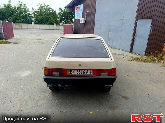 Бежевый ВАЗ 2109, объемом двигателя 1.3 л и пробегом 185 тыс. км за 950 $, фото 3 на Automoto.ua