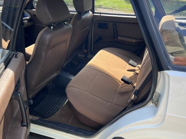 Бежевий ВАЗ 2109, об'ємом двигуна 1.3 л та пробігом 42 тис. км за 2000 $, фото 6 на Automoto.ua