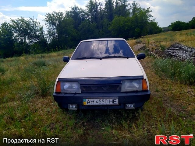 Бежевый ВАЗ 2109, объемом двигателя 1.5 л и пробегом 777 тыс. км за 900 $, фото 1 на Automoto.ua