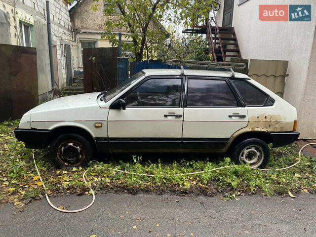 Бежевый ВАЗ 2109, объемом двигателя 1.3 л и пробегом 100 тыс. км за 700 $, фото 1 на Automoto.ua