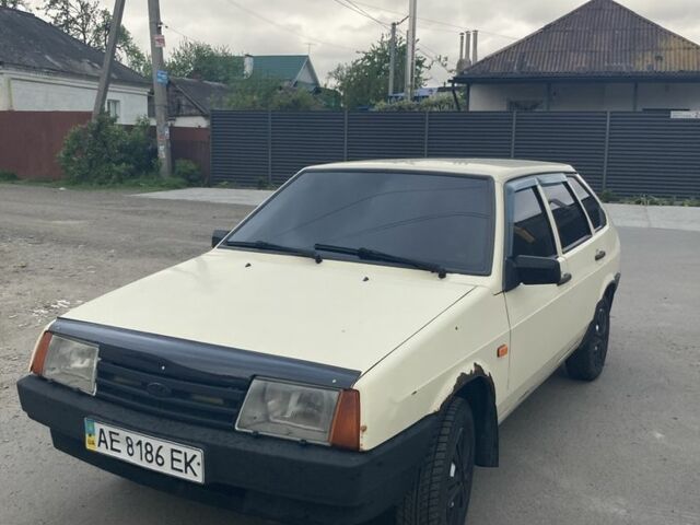 Бежевый ВАЗ 2109, объемом двигателя 1.3 л и пробегом 999 тыс. км за 1100 $, фото 2 на Automoto.ua