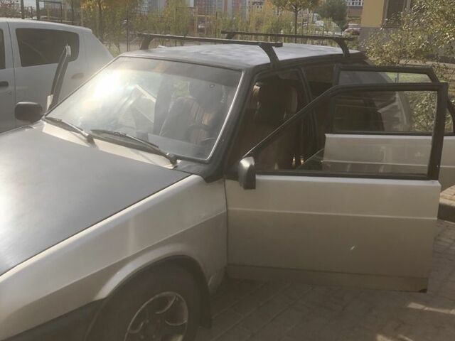 ВАЗ 2109 1988 в Одессе на Automoto.ua Бежевый ВАЗ 2109, объемом двигателя 1.3 л и пробегом 200 тыс. км за 950 $, фото 4 на Automoto.ua